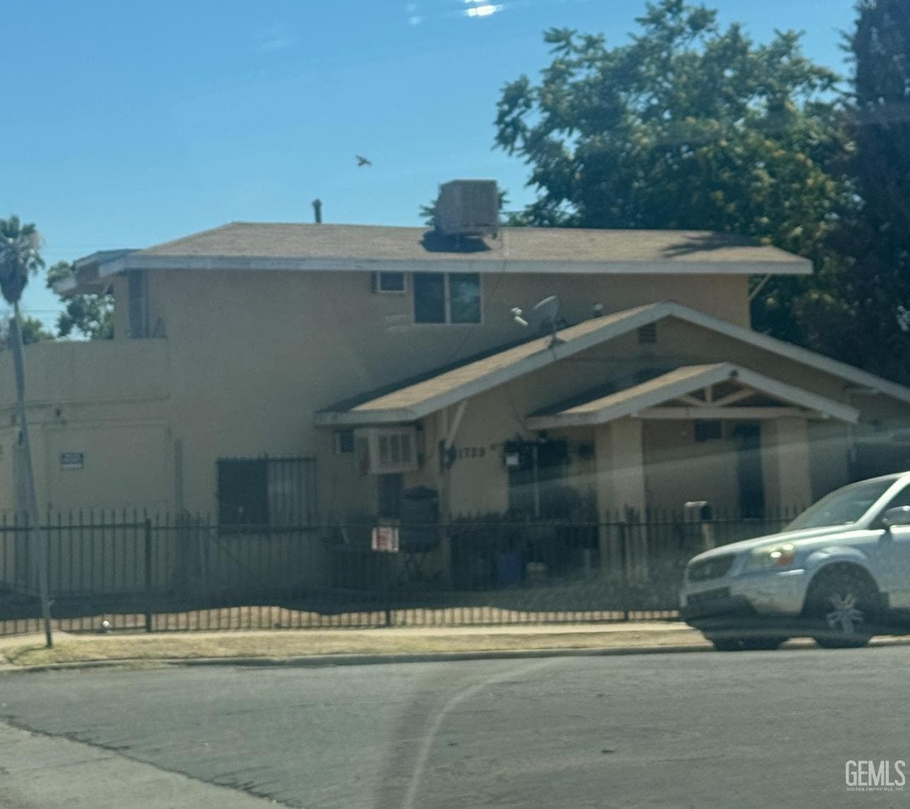 1522 West Drive
