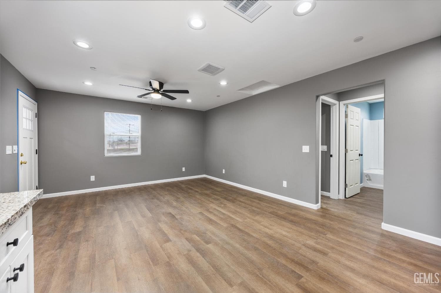 2118 Miller Street — photo 6