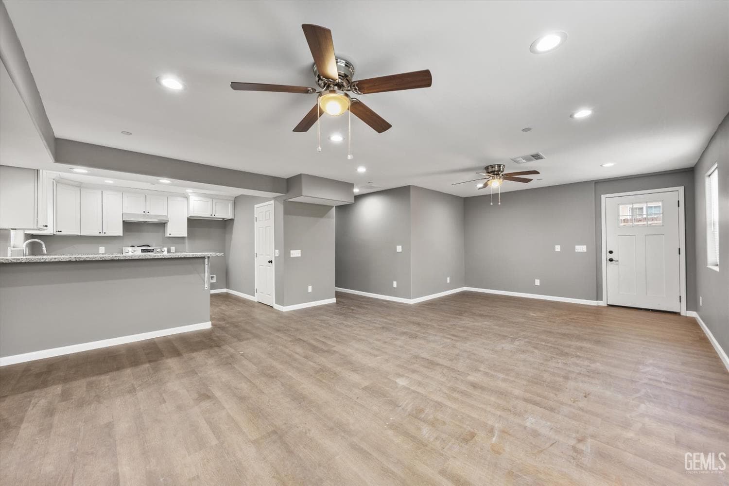 2118 Miller Street — photo 3
