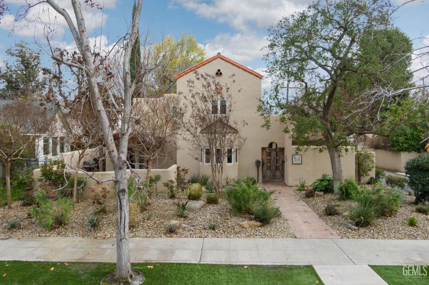 2118 Cedar Street