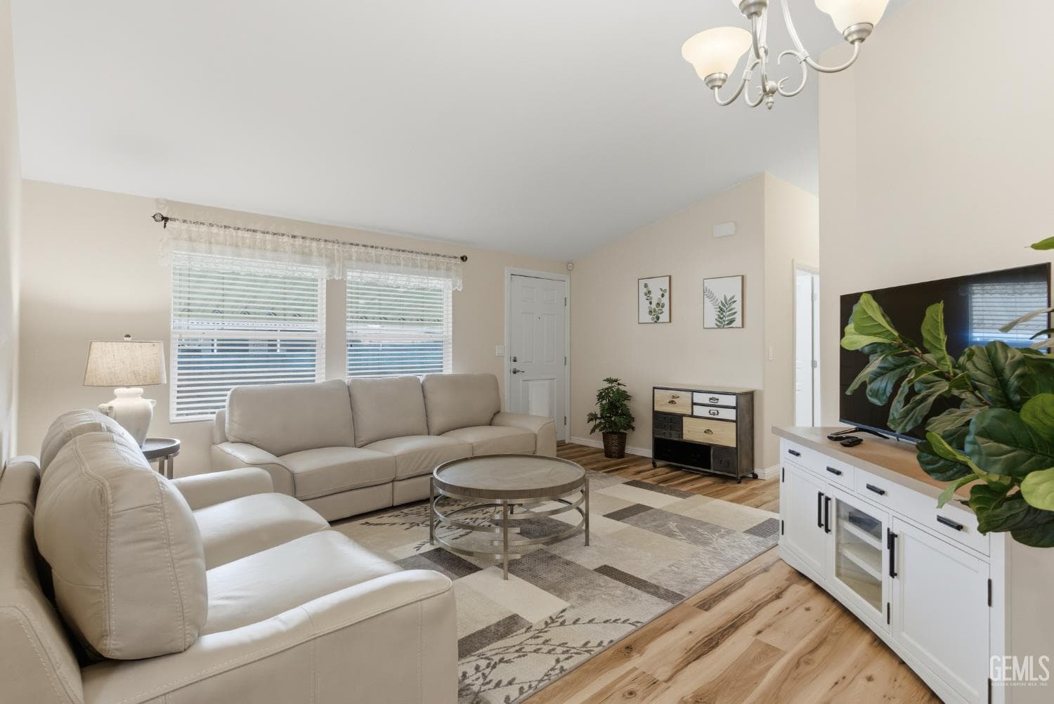 1225 Taft Highway