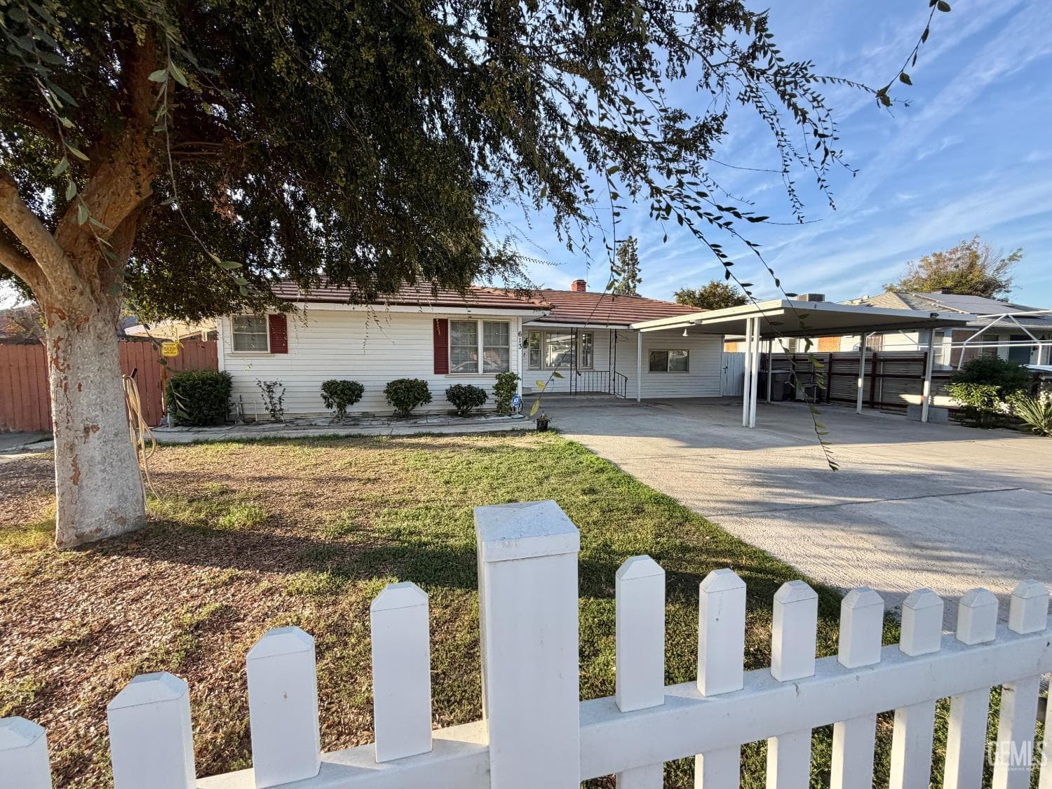613 El Prado Drive