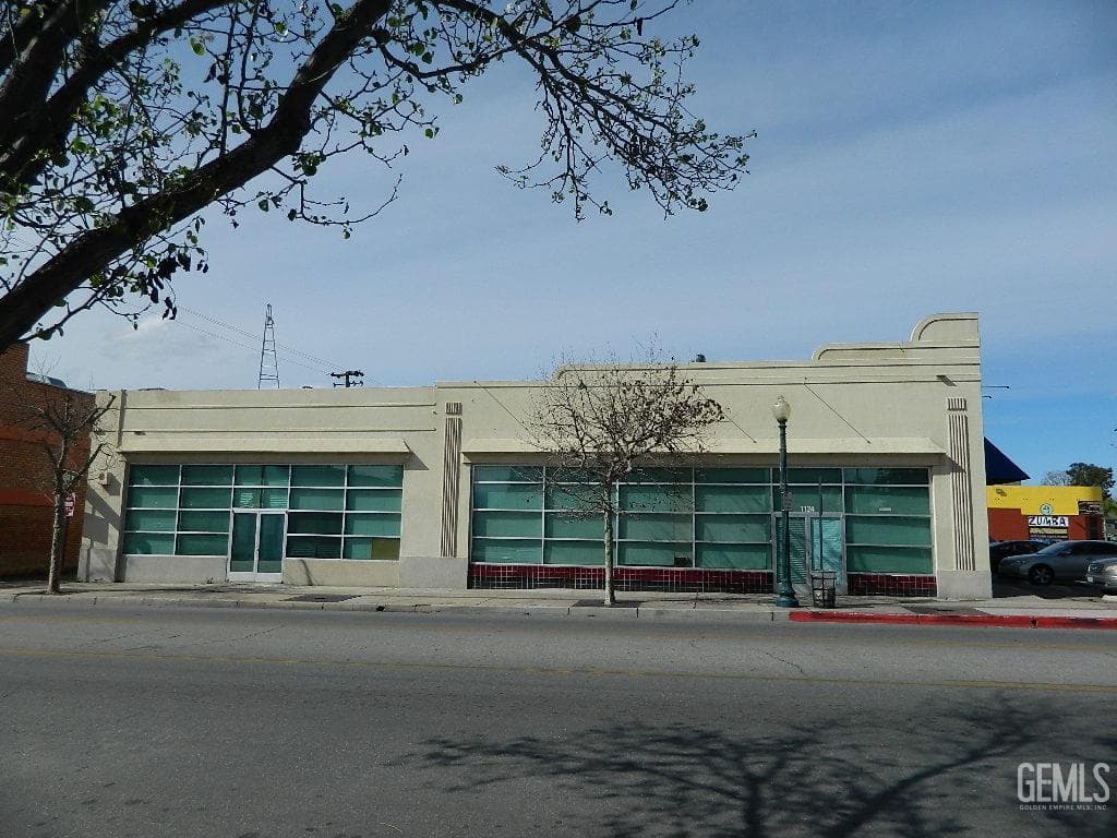 1124 Baker Street