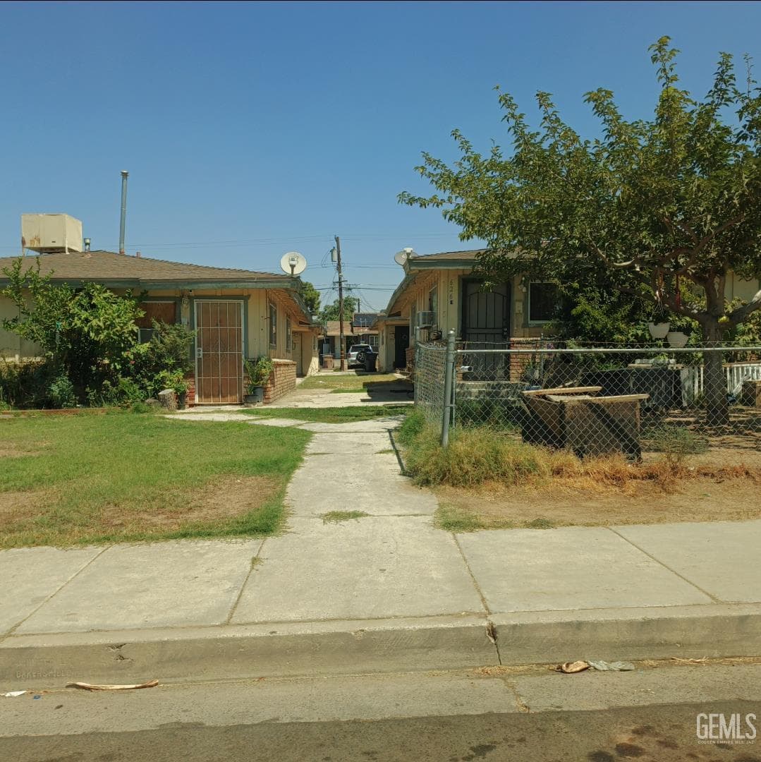 624 Irene Street — photo 3
