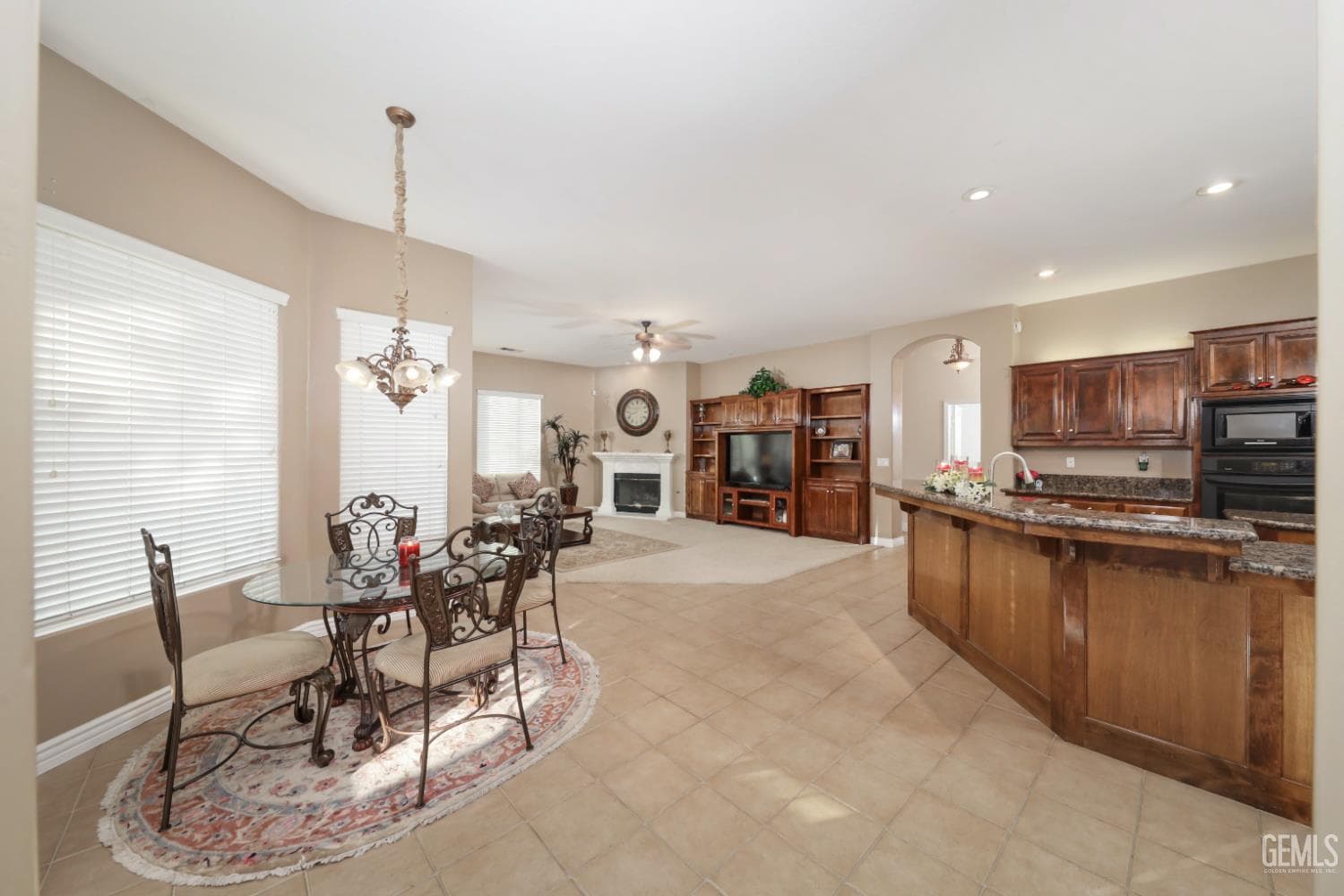 12504 Crown Crest Drive — photo 6