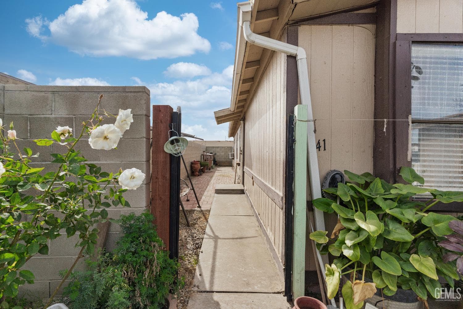 499 Pacheco Road — photo 2
