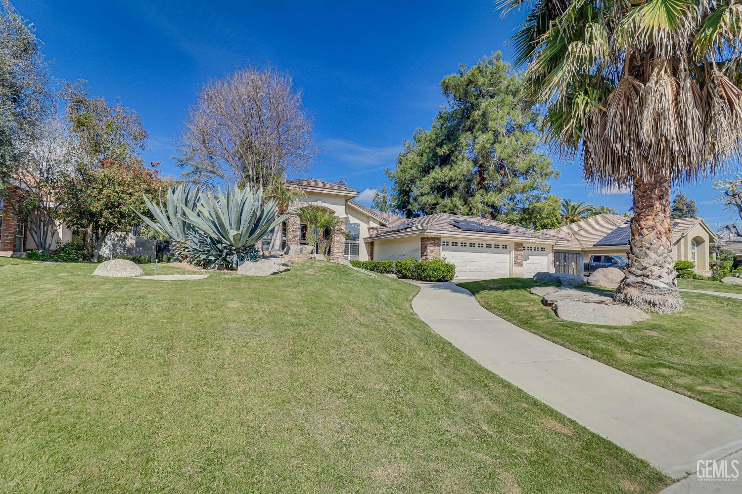 12800 Dove Creek Drive