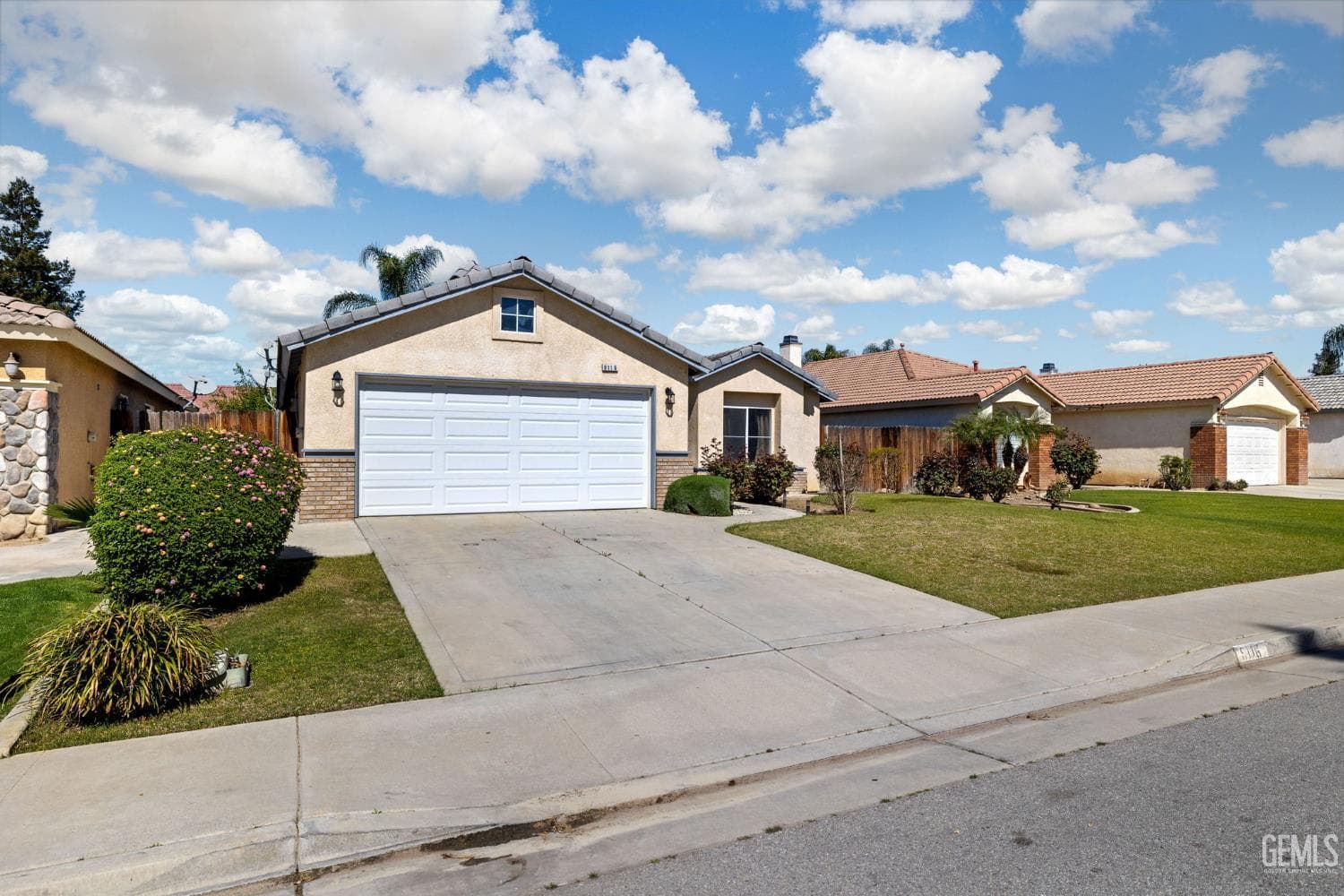 9116 Chattaroy Street — photo 2
