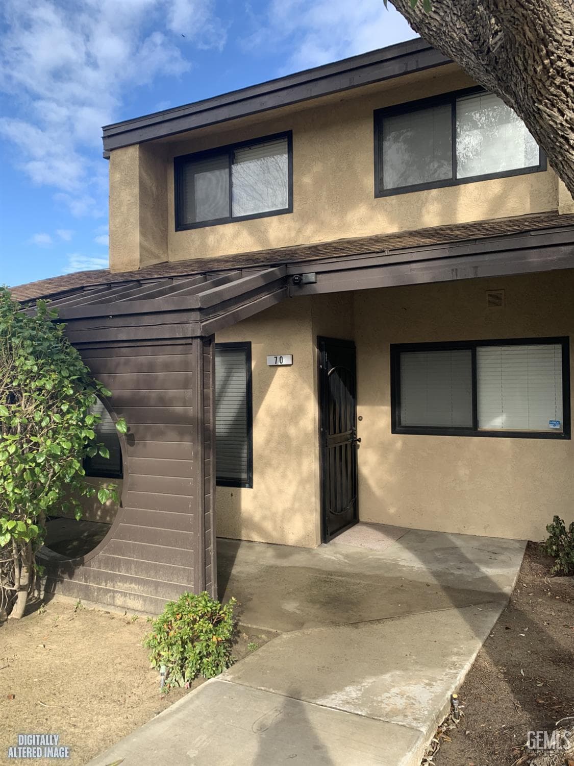 1001 Mohawk Street
