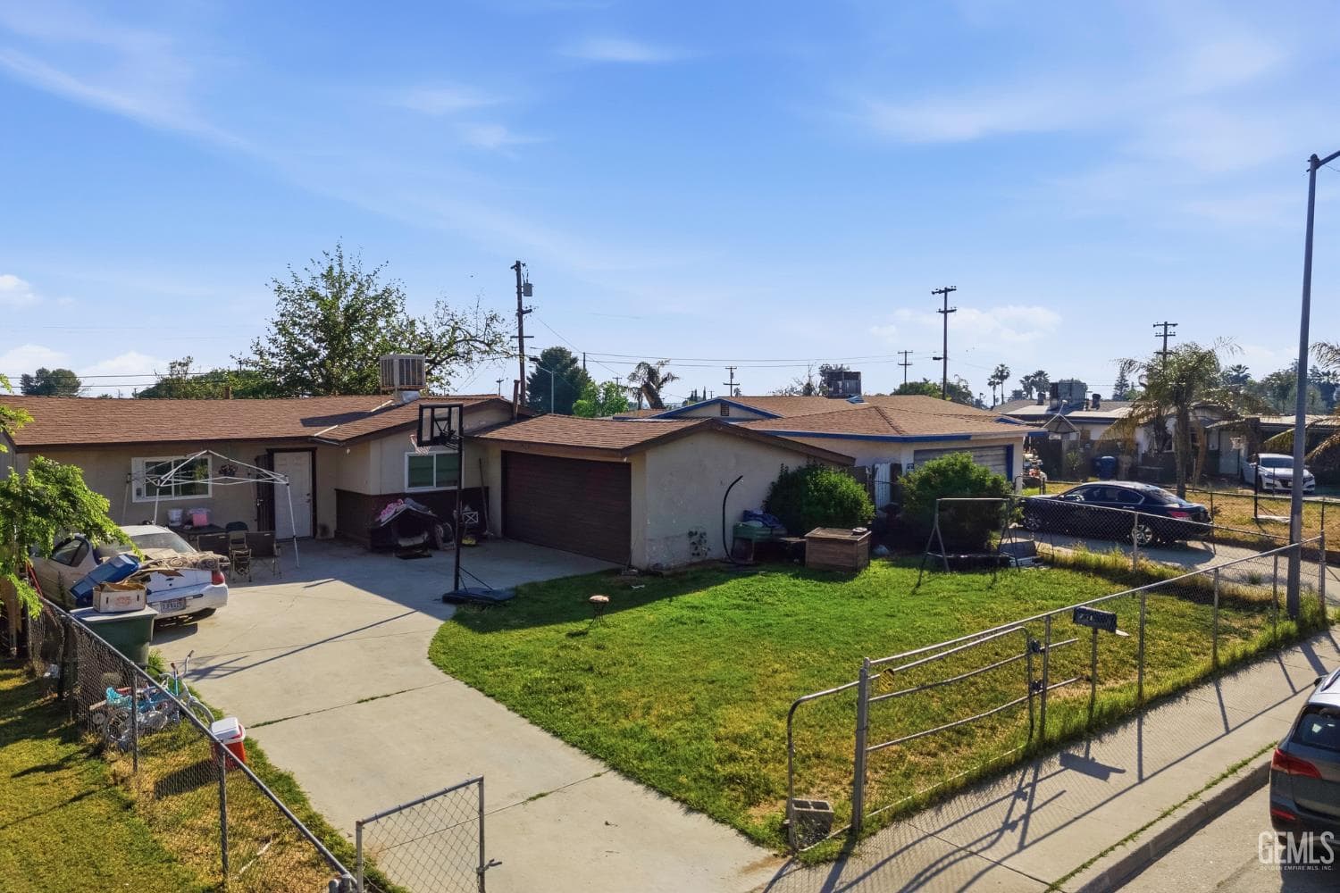 6617 Dorva Avenue — photo 3