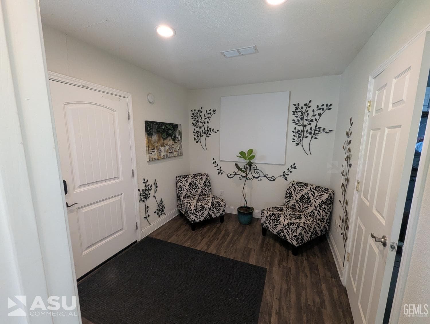 1215 L Street — photo 5