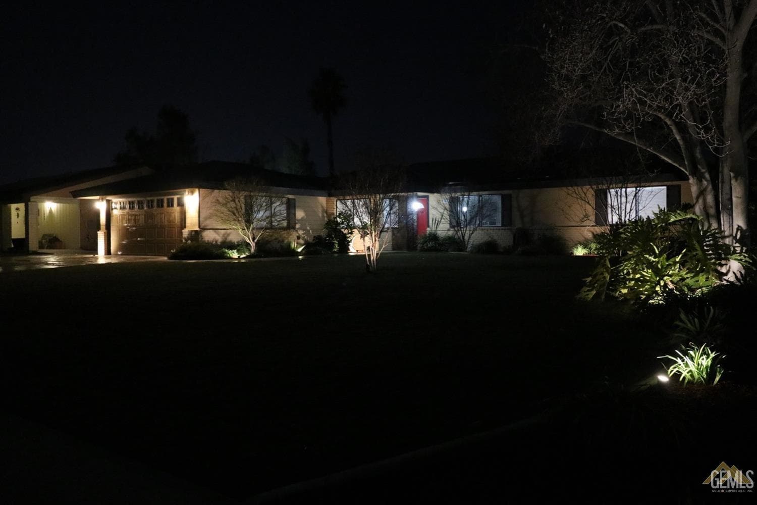 1913 Kathryn Court — photo 2