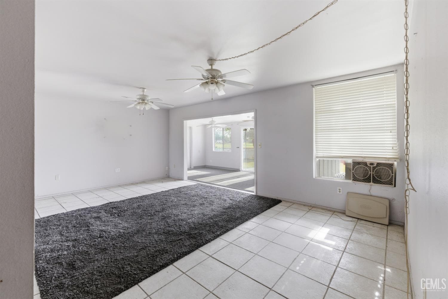 900 River Oaks Drive — photo 5