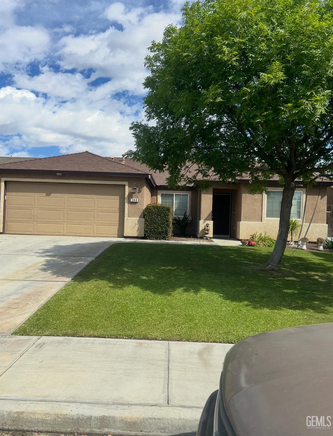 300 E war admiral Drive