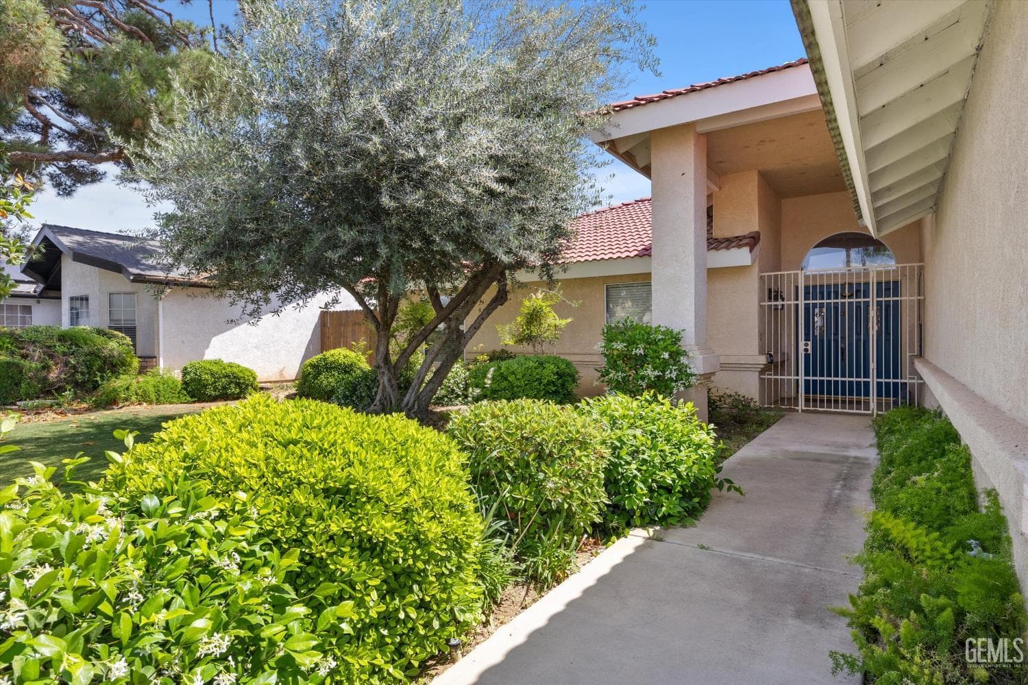 10009 Vanessa Avenue — photo 4