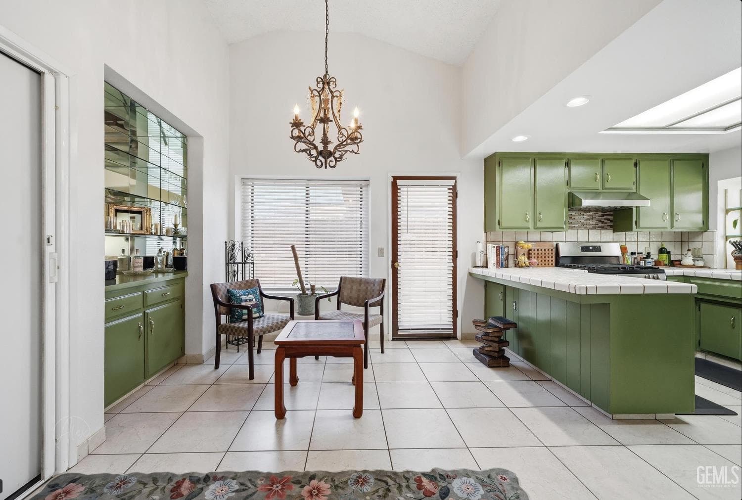 8416 Stuart Court — photo 5