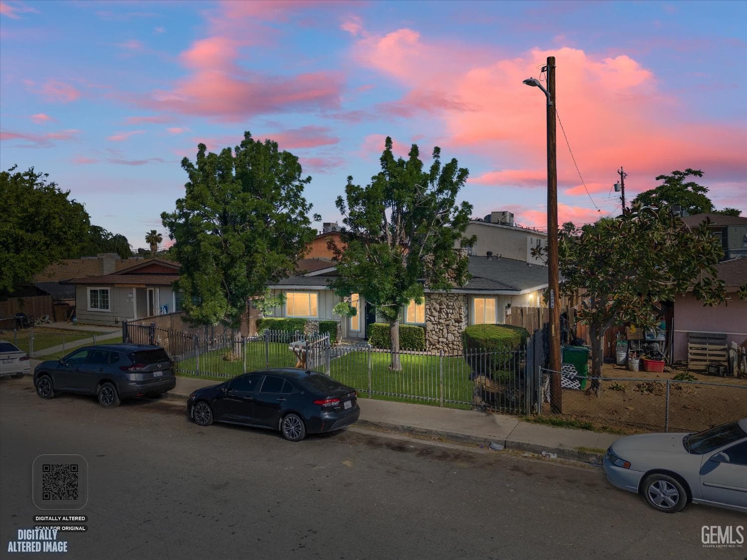 712 Knotts Street