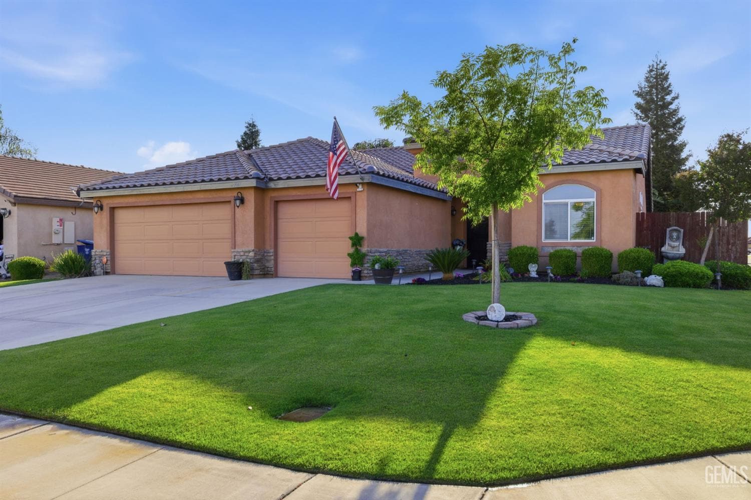 7101 Pine Flat Drive — photo 2