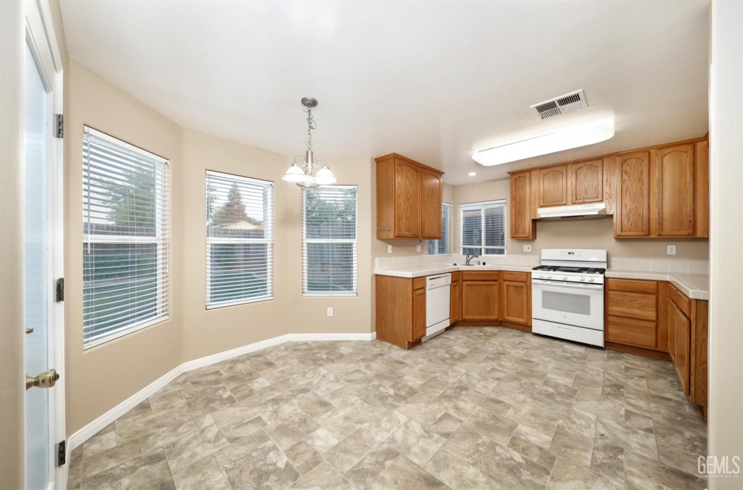 5506 Leeward Point Drive — photo 6