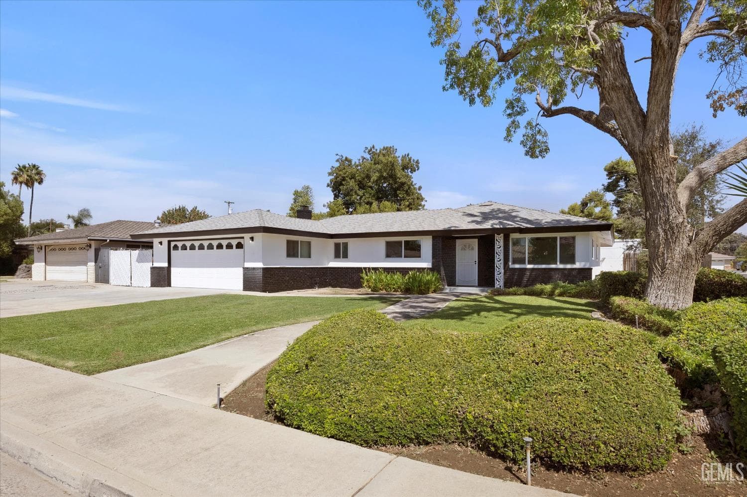 6000 Eugene Place — photo 2