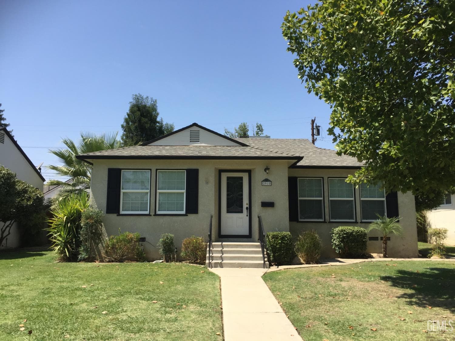 2915 Pine Street