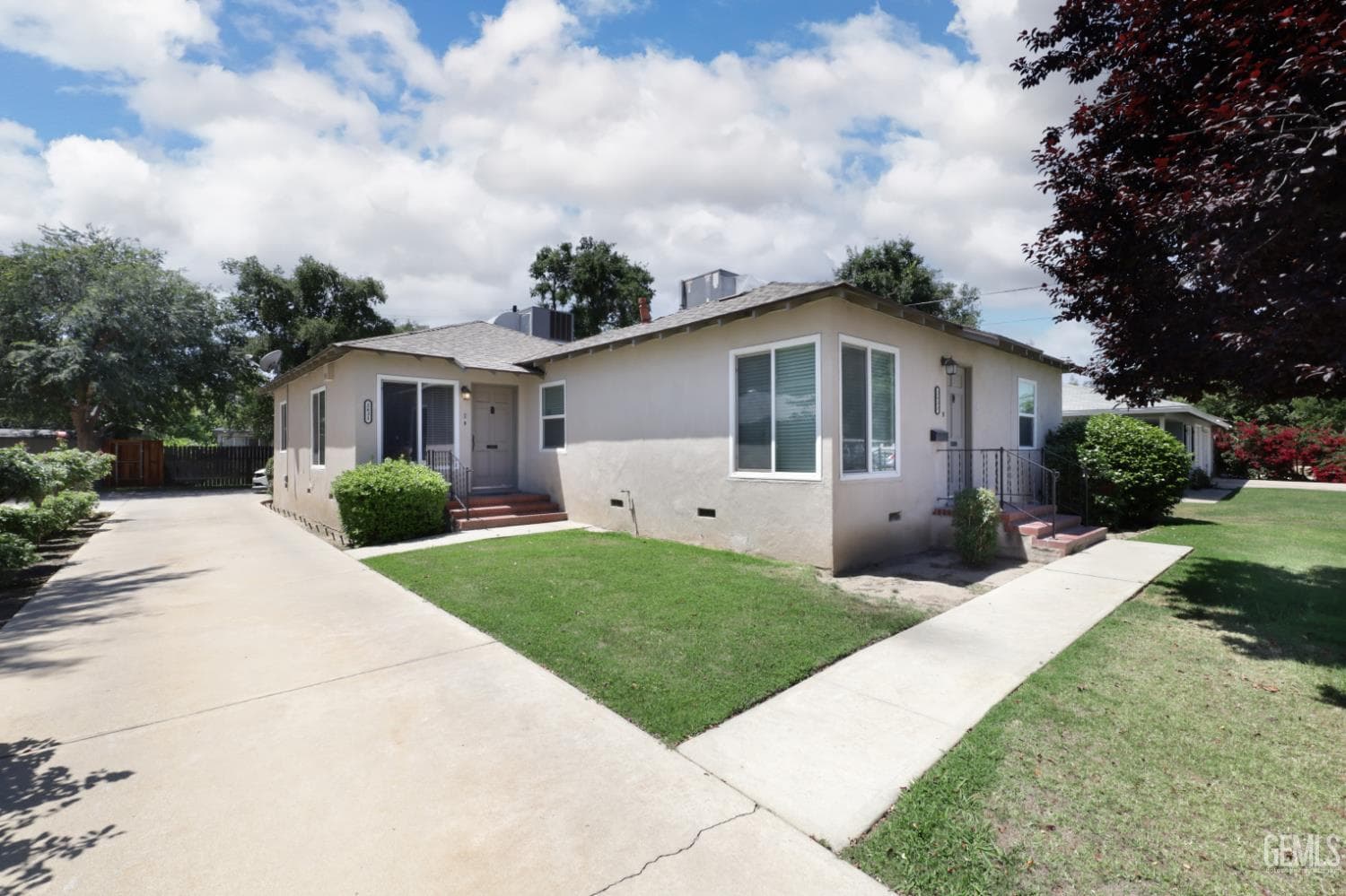 2633 Encina Street
