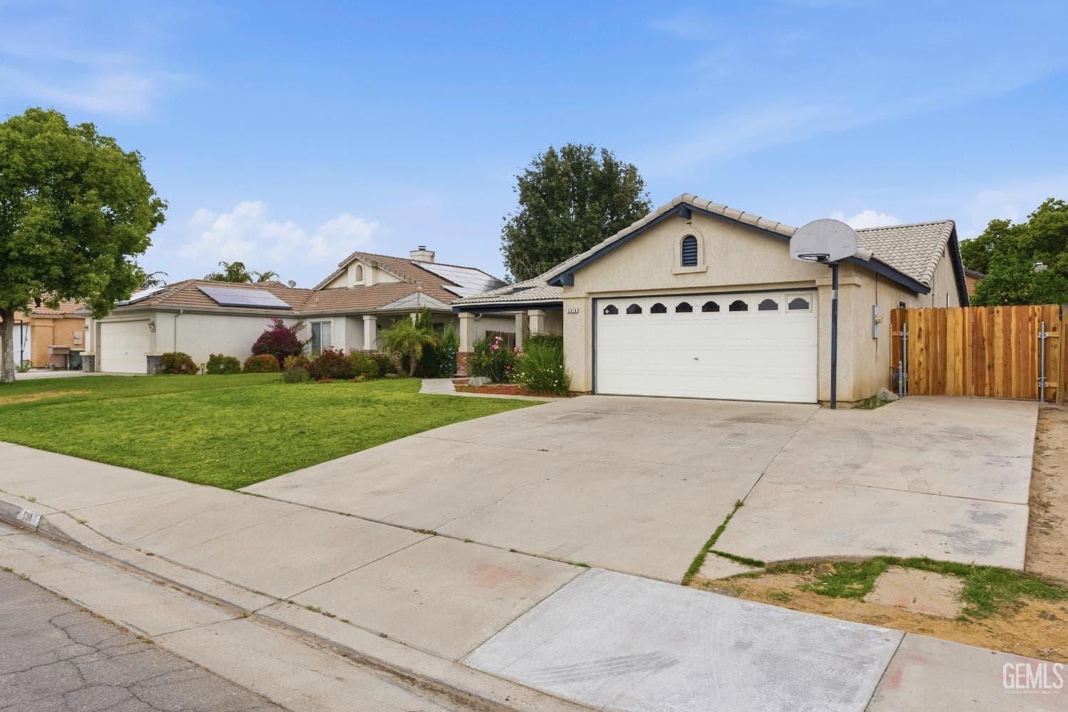 5318 Silvergate Street — photo 3