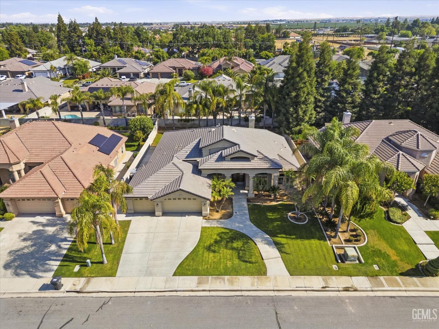 8400 Sterling Grove Lane — photo 4