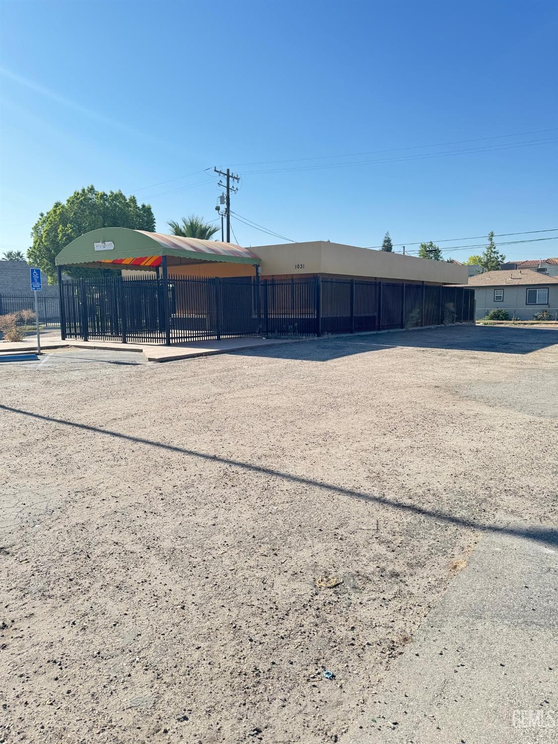 1031 California Avenue — photo 3