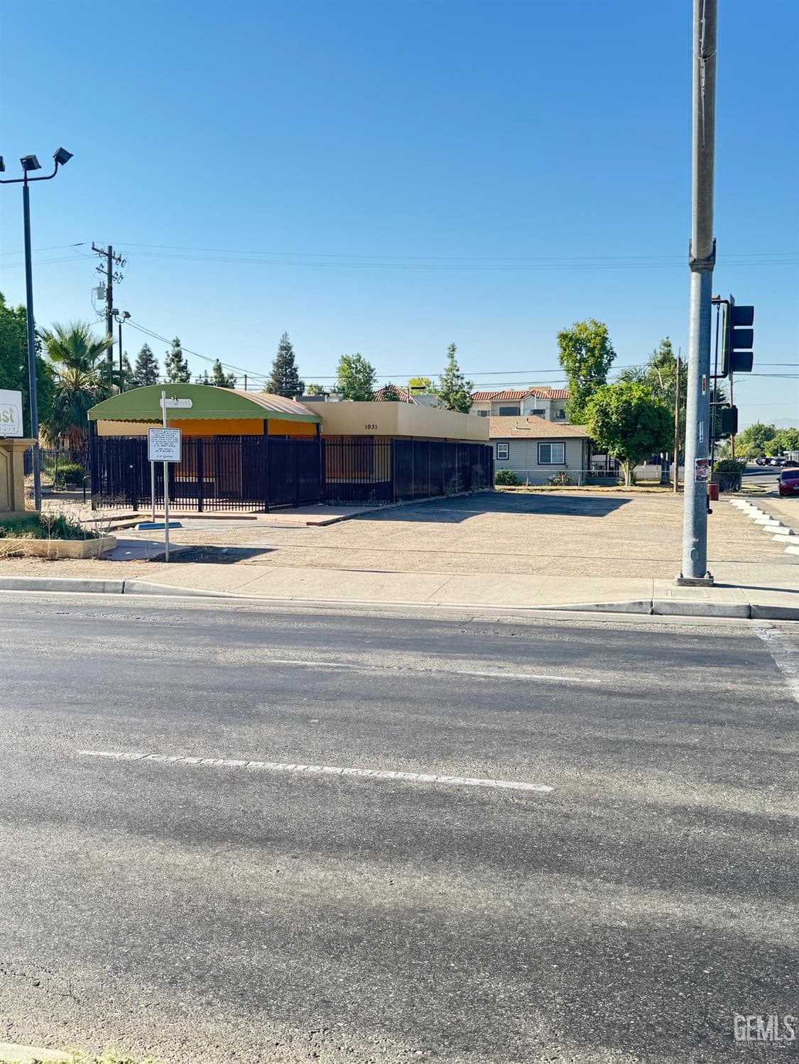 1031 California Avenue — photo 5